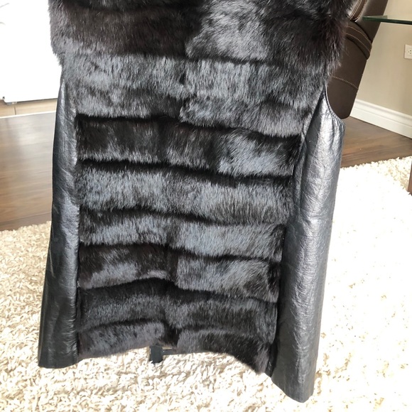 Real Fur Vest (leather and fur) - Picture 3 of 7